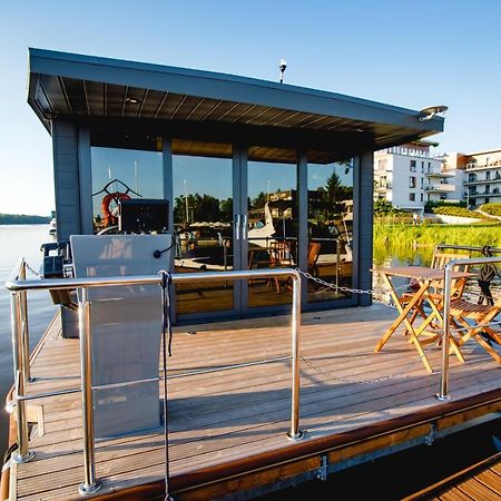 Houseboat- Dom Na Wodzie Z Sauna I Mozliwoscia Plywania Iława Exterior foto